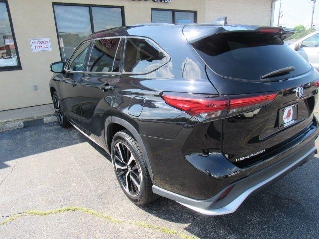 Toyota Highlander XSE AWD V6 2021
