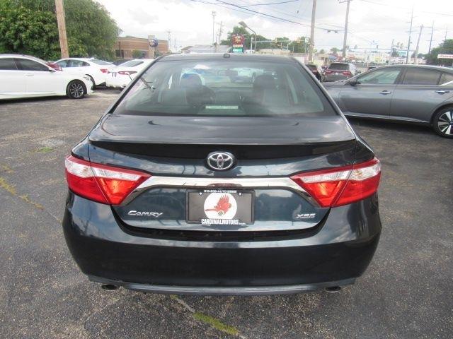 Toyota Camry XLE V6 2015