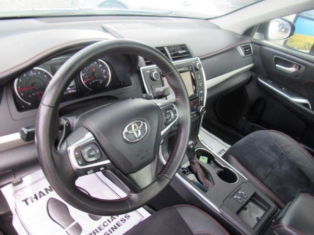 Toyota Camry XLE V6 2015