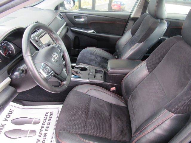 Toyota Camry XLE V6 2015
