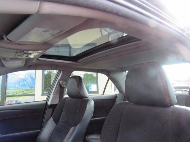 Toyota Camry XLE V6 2015