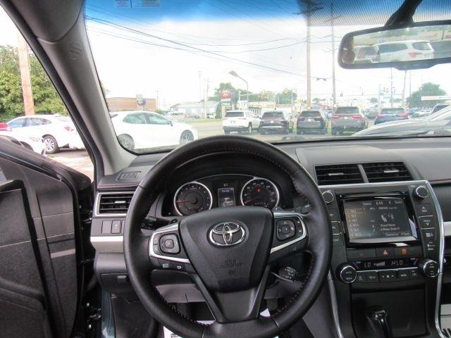 Toyota Camry XLE V6 2015