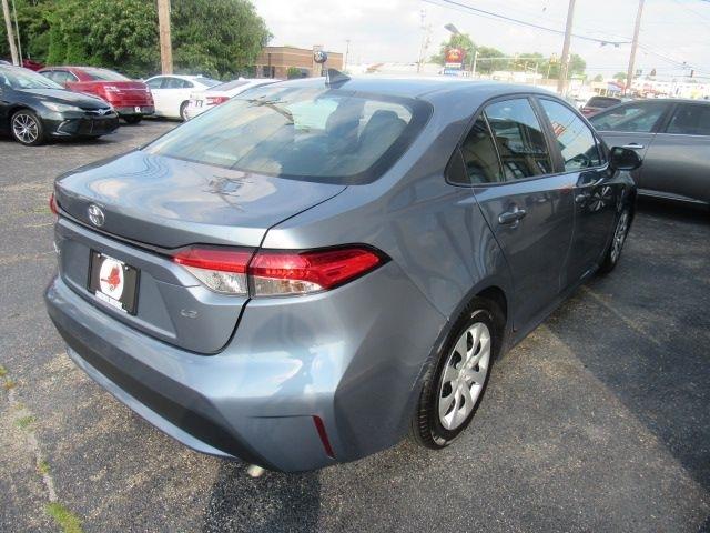 Toyota Corolla LE 2022