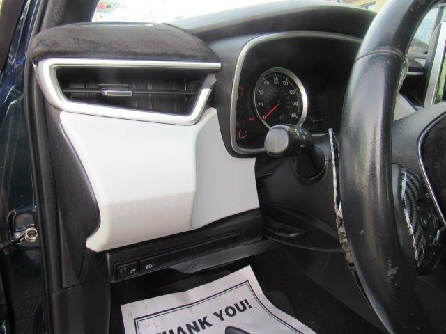Toyota Corolla SE Hatchback CVT 2021