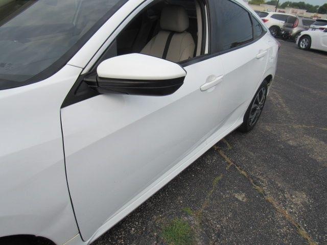 Honda Civic LX Sedan CVT 2017