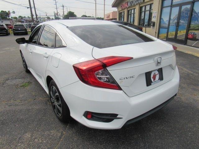 Honda Civic LX Sedan CVT 2017