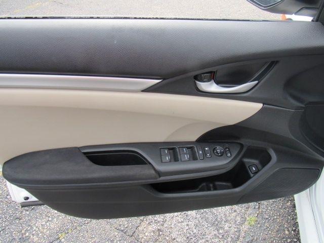 Honda Civic LX Sedan CVT 2017