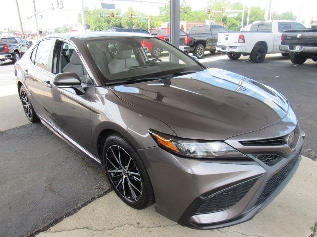 Toyota Camry SE Nightshade Edition 2022