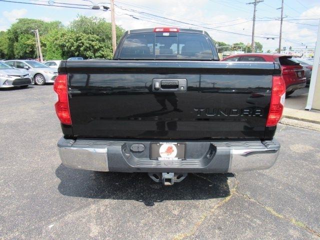 Toyota Tundra SR5 5.7L V8 Double Cab 2WD 2018