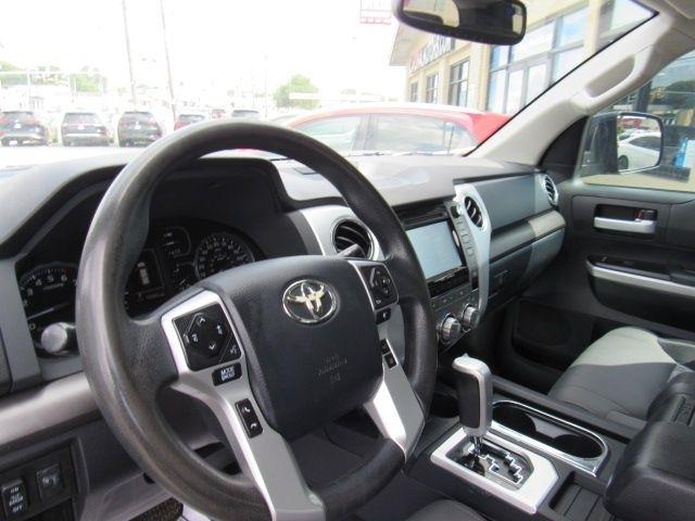 Toyota Tundra SR5 5.7L V8 Double Cab 2WD 2018