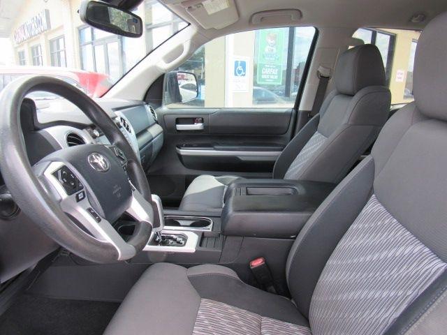 Toyota Tundra SR5 5.7L V8 Double Cab 2WD 2018