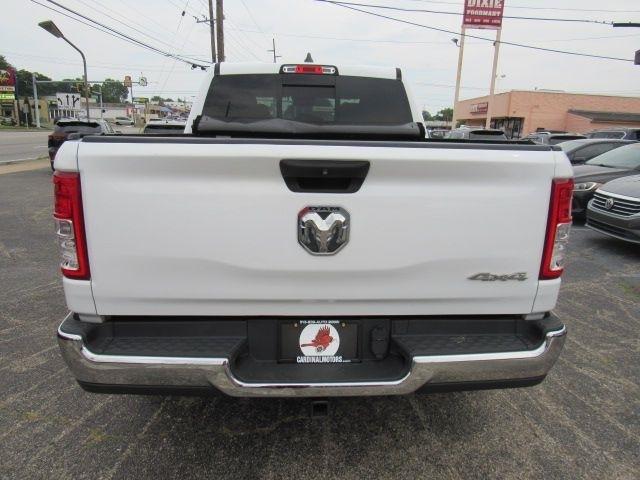 RAM 1500 Tradesman Crew Cab SB 4WD 2019