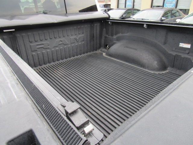 RAM 1500 Tradesman Crew Cab SB 4WD 2019