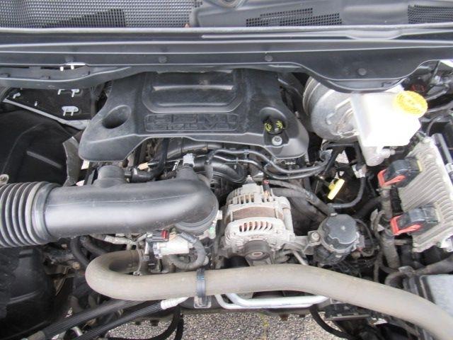 RAM 1500 Tradesman Crew Cab SB 4WD 2019