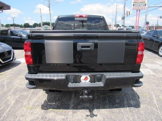 Chevrolet Silverado 1500 High Country Crew Cab 4WD 2015