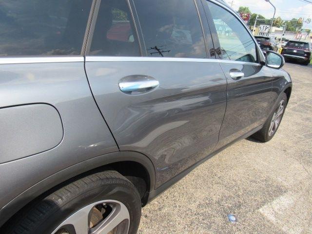 Mercedes-Benz GLC-Class GLC300 2021