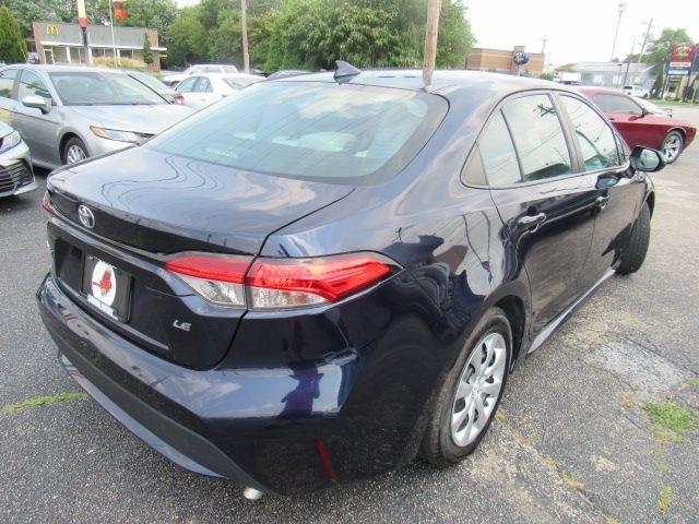 Toyota Corolla LE 2021