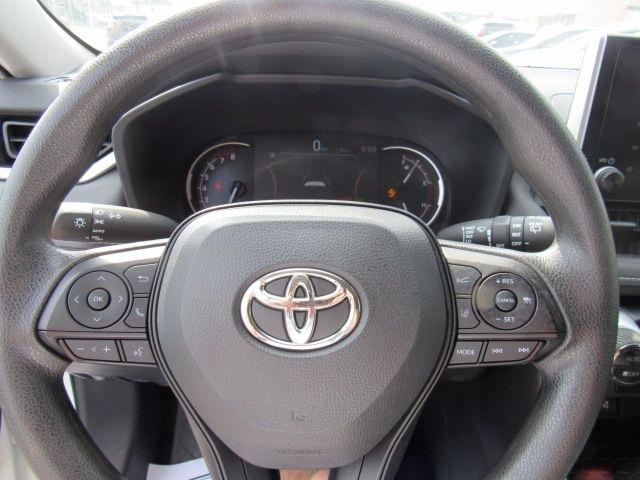 Toyota RAV4 XLE AWD 2025