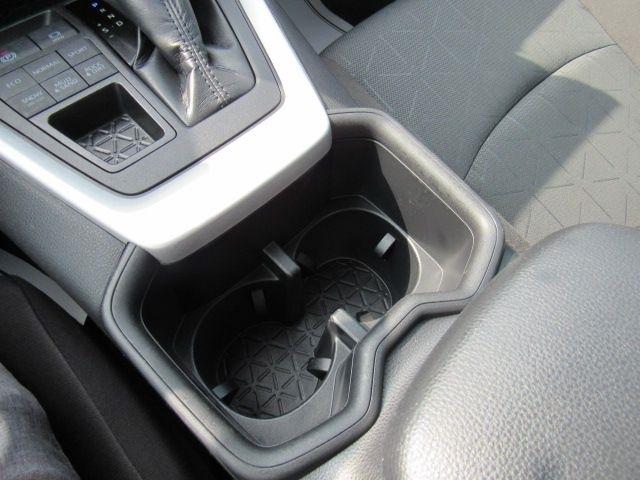 Toyota RAV4 XLE AWD 2025
