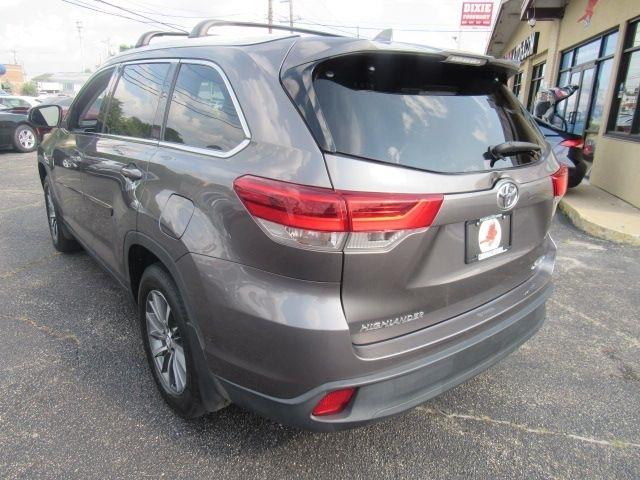 Toyota Highlander XLE AWD V6 2019