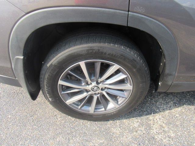 Toyota Highlander XLE AWD V6 2019