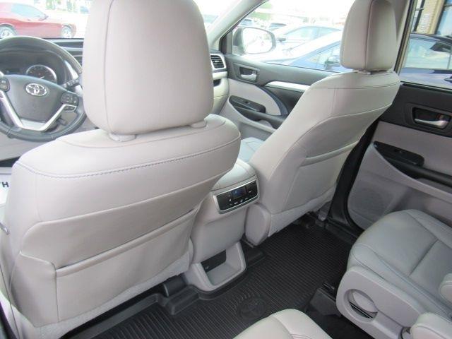 Toyota Highlander XLE AWD V6 2019