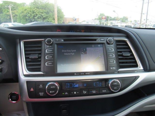 Toyota Highlander XLE AWD V6 2019