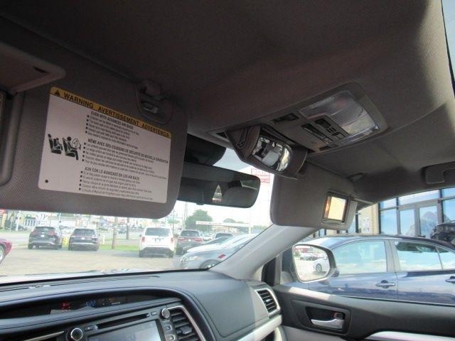 Toyota Highlander XLE AWD V6 2019
