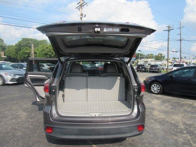 Toyota Highlander XLE AWD V6 2019