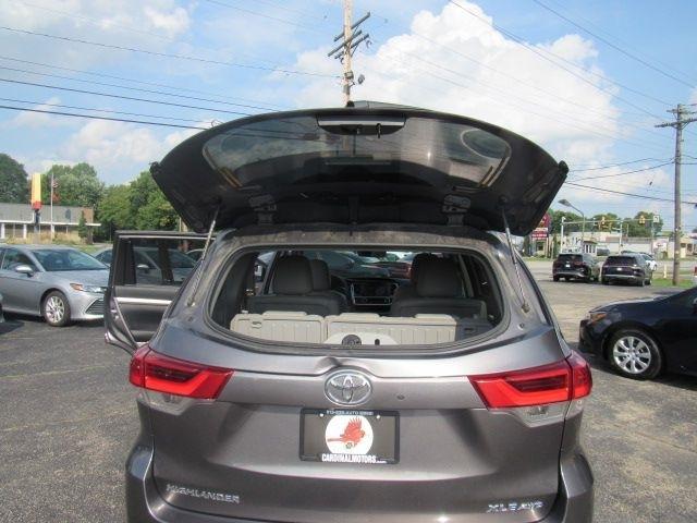 Toyota Highlander XLE AWD V6 2019