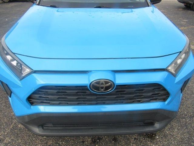 Toyota RAV4 LE 2019