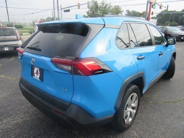 Toyota RAV4 LE 2019