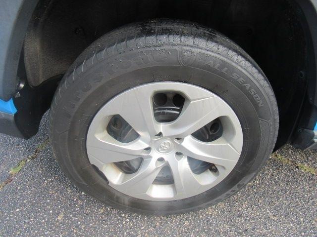 Toyota RAV4 LE 2019