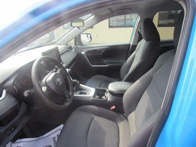 Toyota RAV4 LE 2019