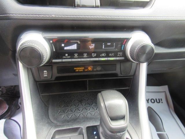 Toyota RAV4 LE 2019