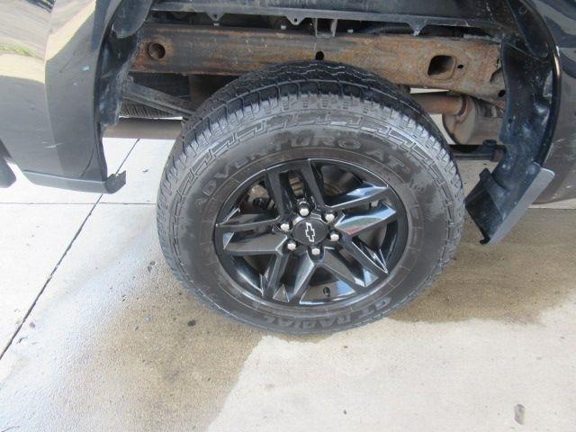 Chevrolet Silverado 1500 Custom Trail Boss Crew Cab Long Box 4WD 2019