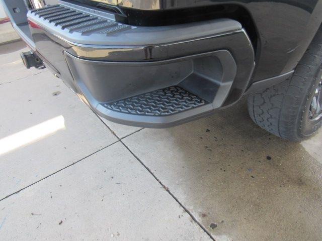 Chevrolet Silverado 1500 Custom Trail Boss Crew Cab Long Box 4WD 2019