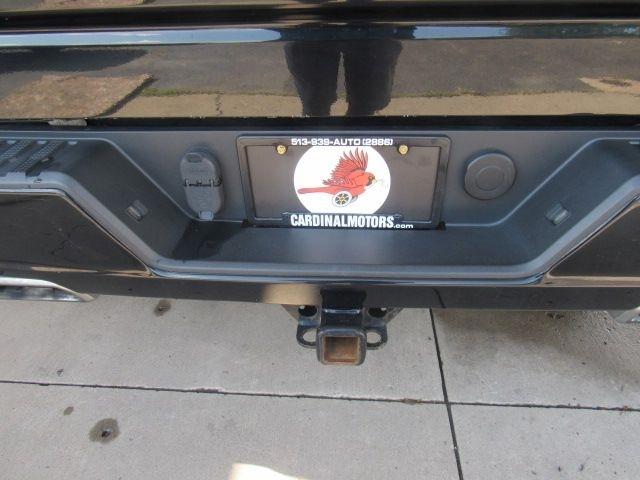 Chevrolet Silverado 1500 Custom Trail Boss Crew Cab Long Box 4WD 2019