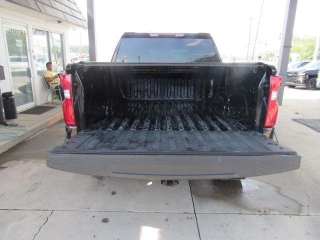 Chevrolet Silverado 1500 Custom Trail Boss Crew Cab Long Box 4WD 2019