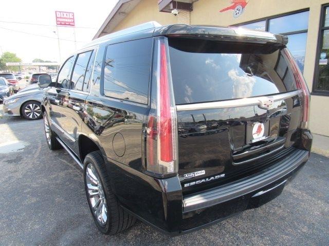 Cadillac Escalade Premium 4WD 2017