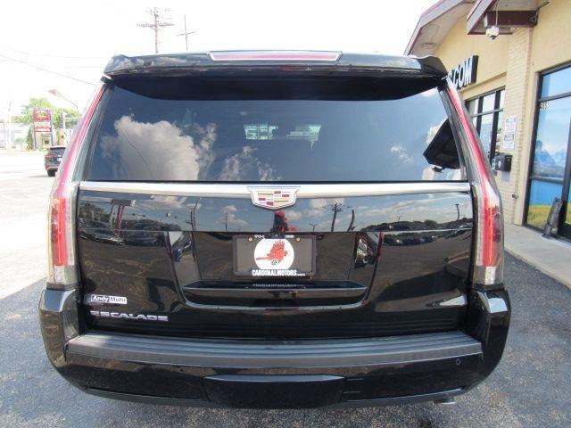 Cadillac Escalade Premium 4WD 2017