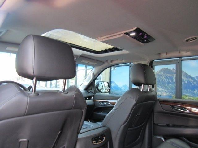 Cadillac Escalade Premium 4WD 2017