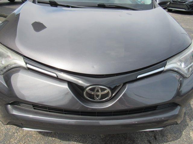 Toyota RAV4 XLE AWD 2018
