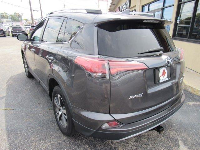 Toyota RAV4 XLE AWD 2018