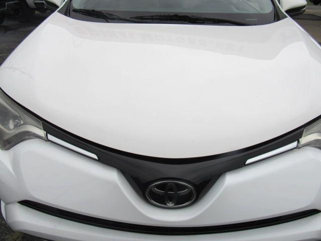 Toyota RAV4 XLE FWD 2018