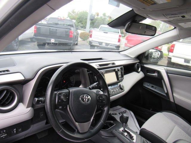 Toyota RAV4 XLE FWD 2018