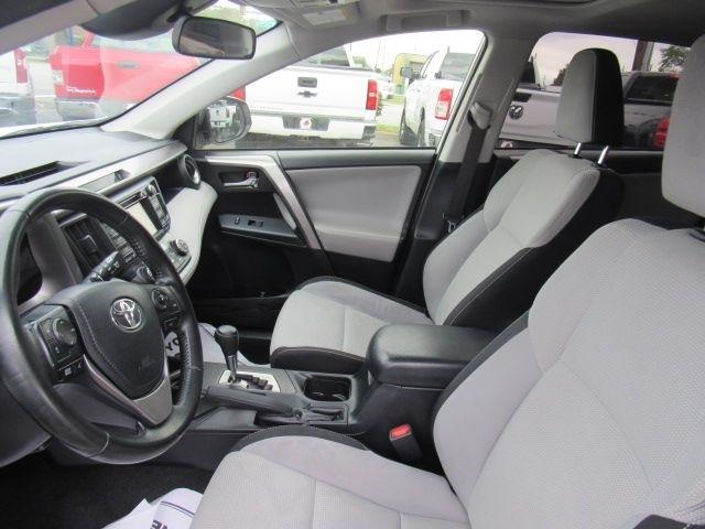 Toyota RAV4 XLE FWD 2018