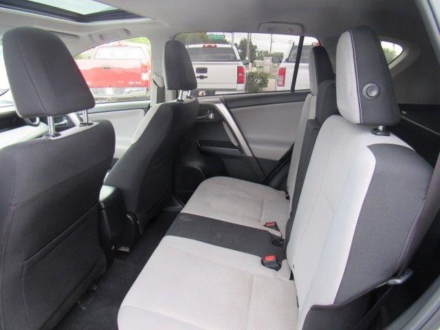 Toyota RAV4 XLE FWD 2018
