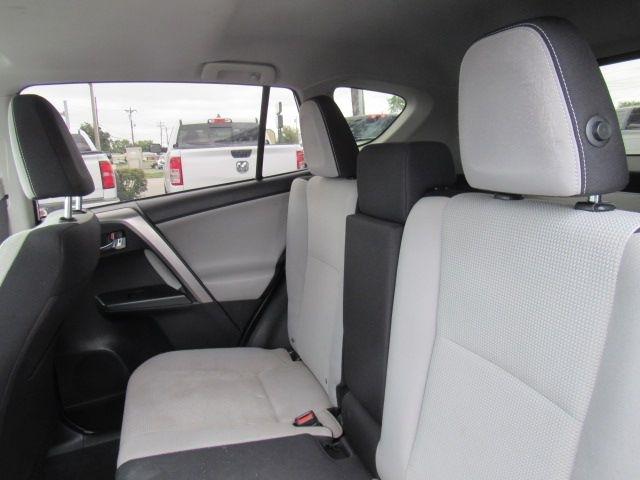 Toyota RAV4 XLE FWD 2018