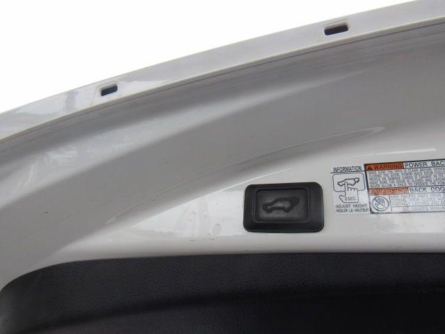Toyota RAV4 XLE FWD 2018